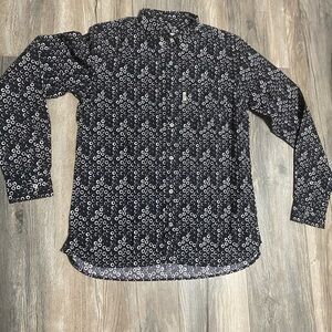 Dqm new york button shirt.